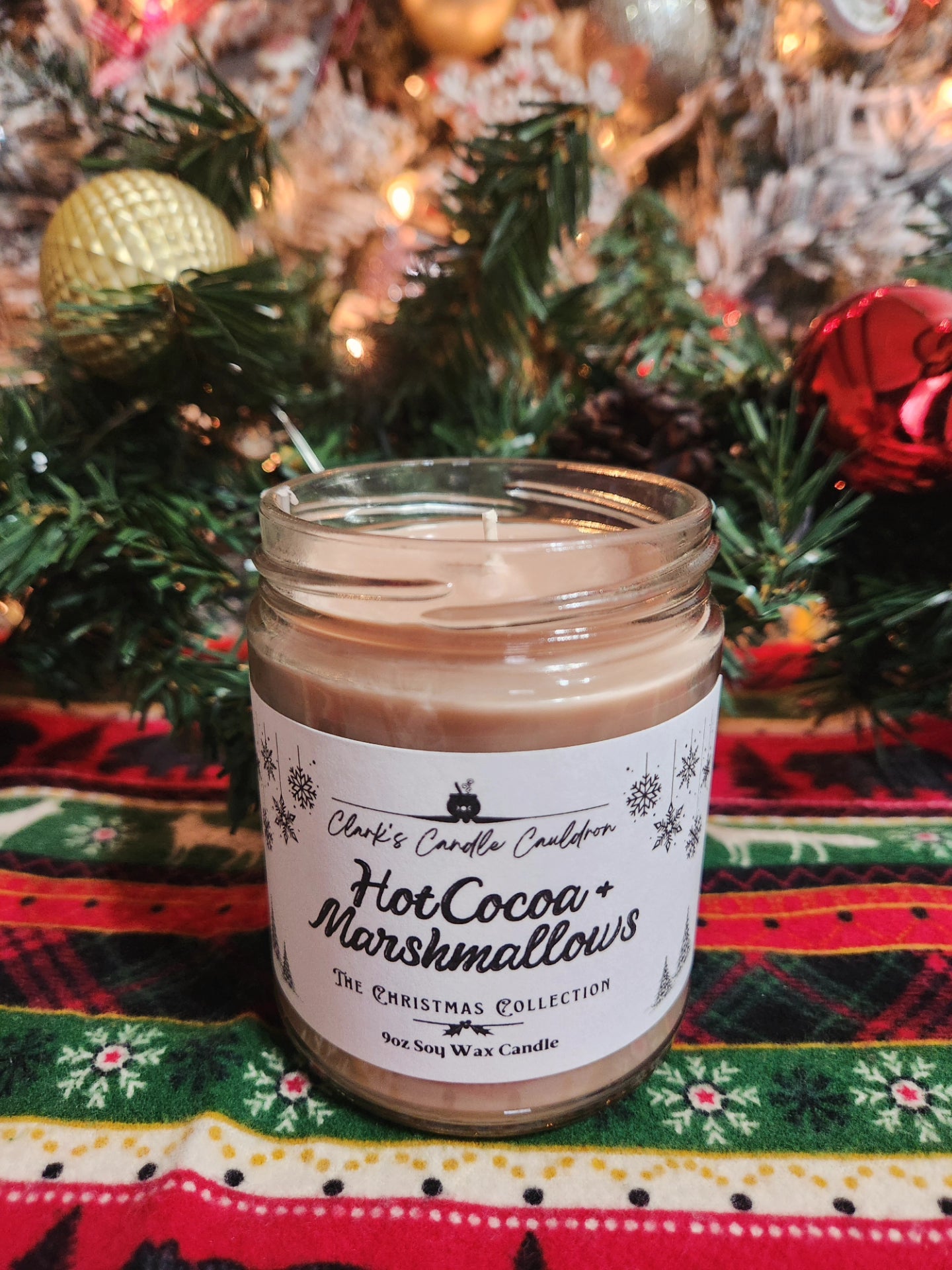 Hot Cocoa & Marshmallows - 9oz 100% Soy Wax Candle
